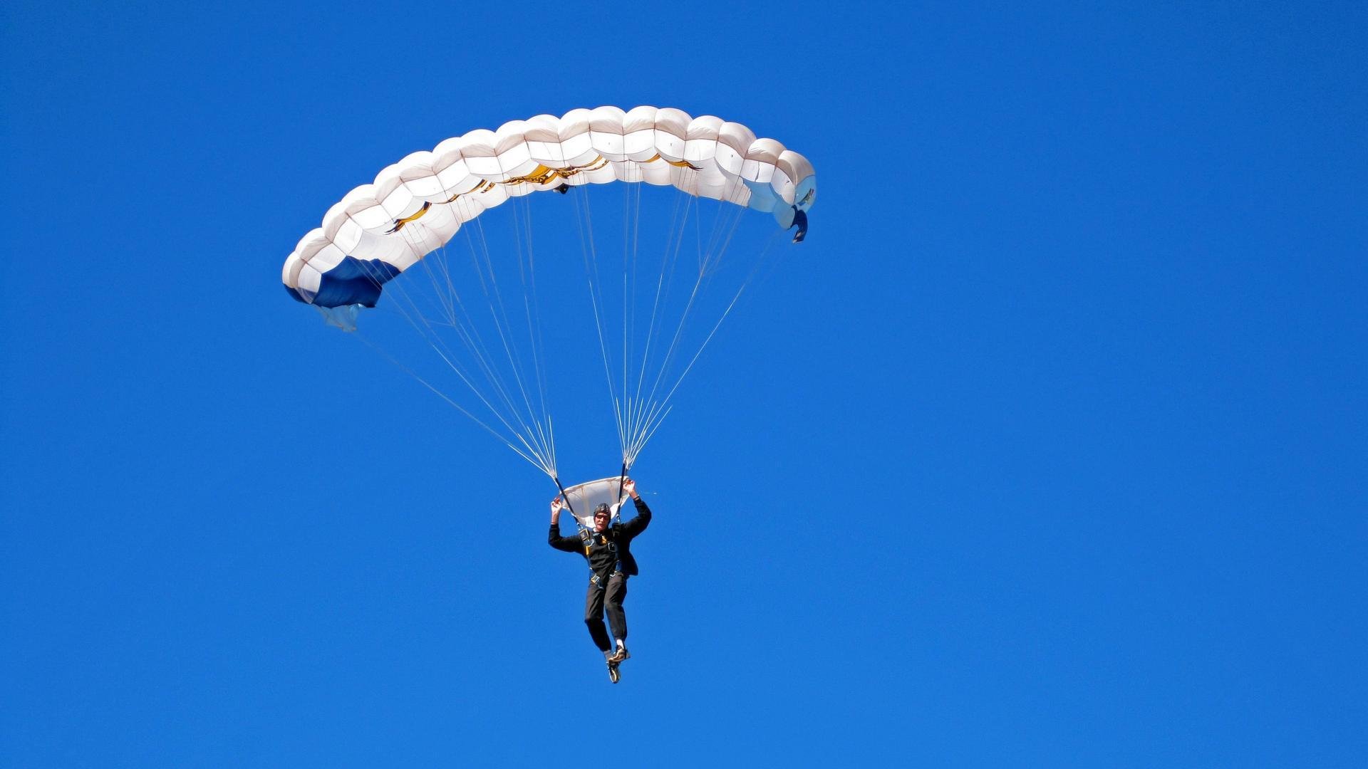 体育行业迈向数字化未来，数字体育经济的发展会促进体育消费的较大增长